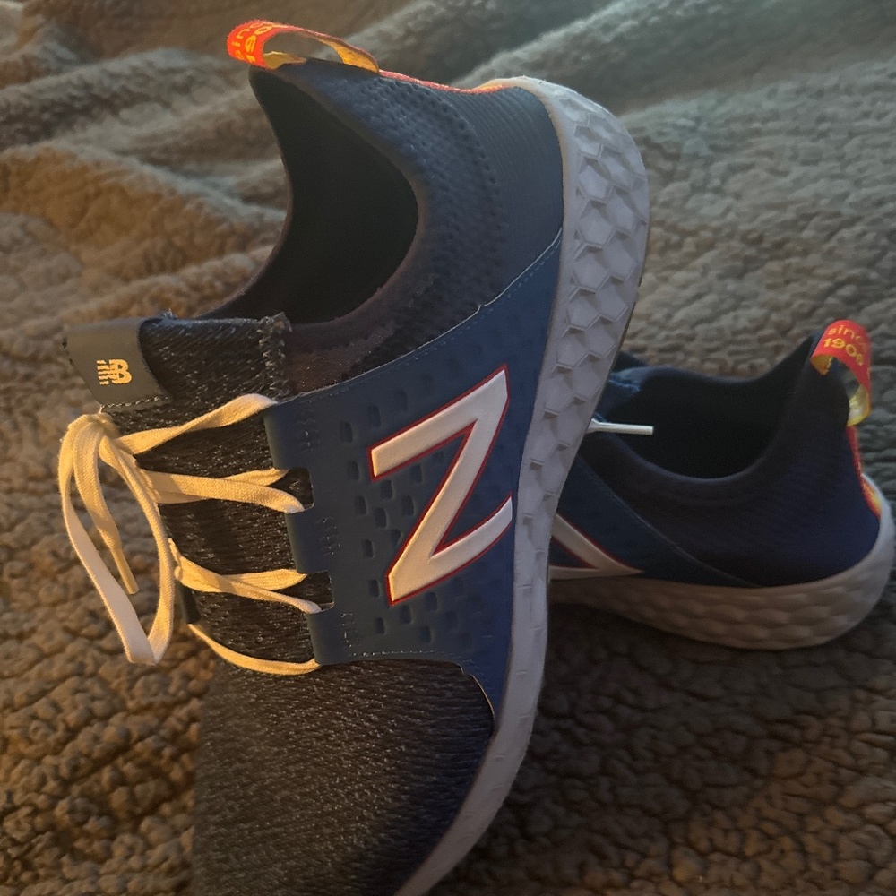 Men’s new balance shoes